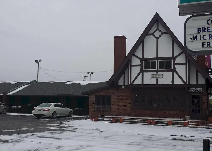 The Lincoln Urbana Motel 2*